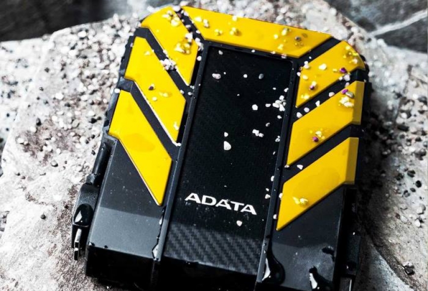 بررسی هارد اکسترنال adata hd710 pro-1