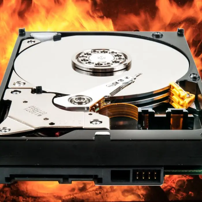 بررسی کامل علائم سوختن هارد اکسترنال-4