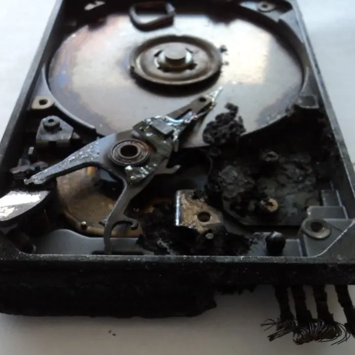 بررسی کامل علائم سوختن هارد اکسترنال-9